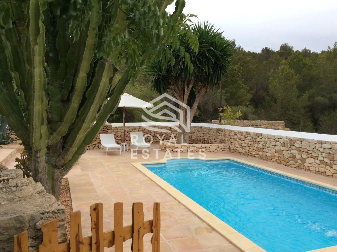 8 slaapkamer Villa te koop in Ibiza dorp met zwembad - € 4.950.000 (Ref: 9984266)