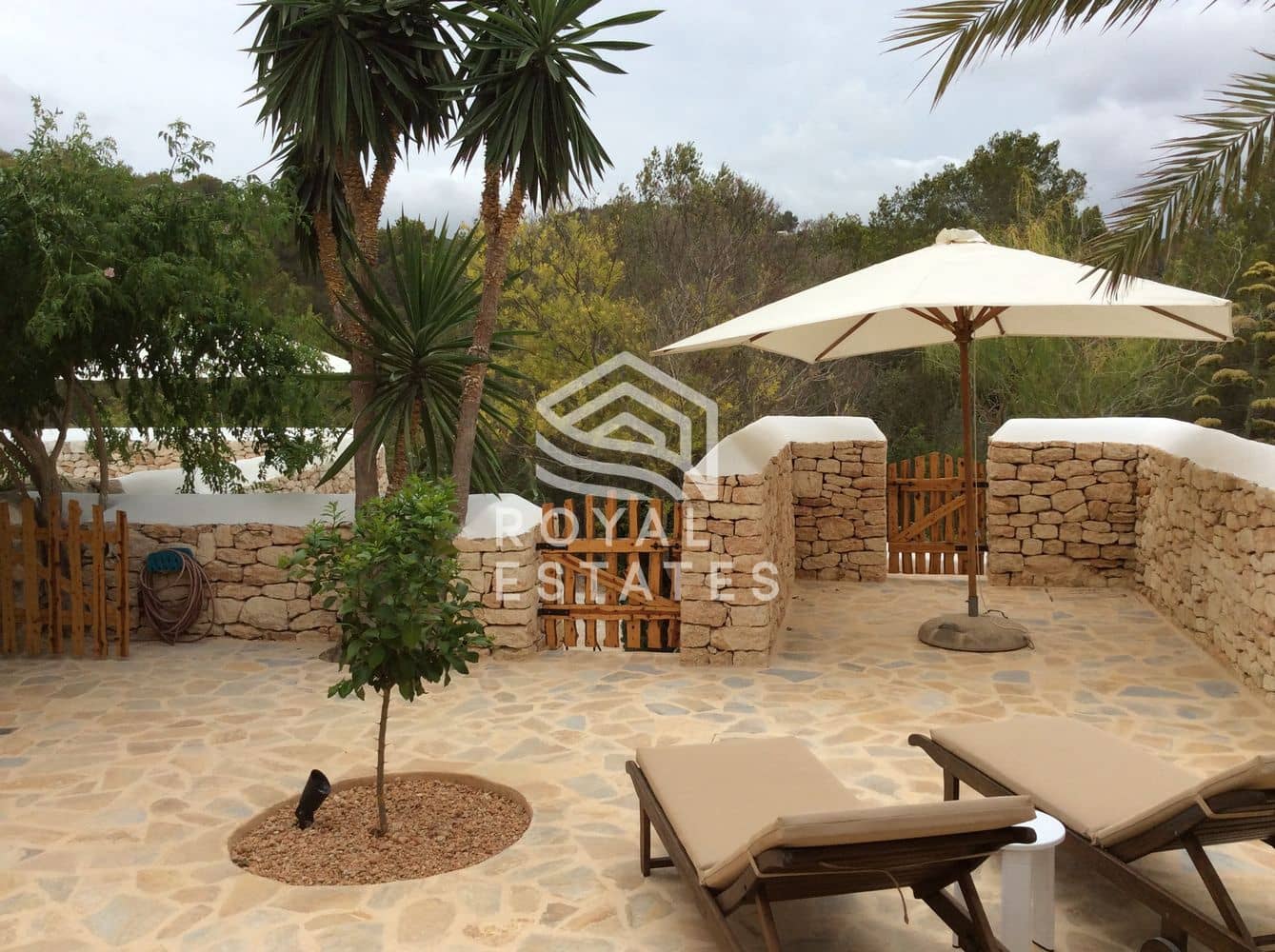 8 slaapkamer Villa te koop in Ibiza dorp met zwembad - € 4.950.000 (Ref: 9984266)