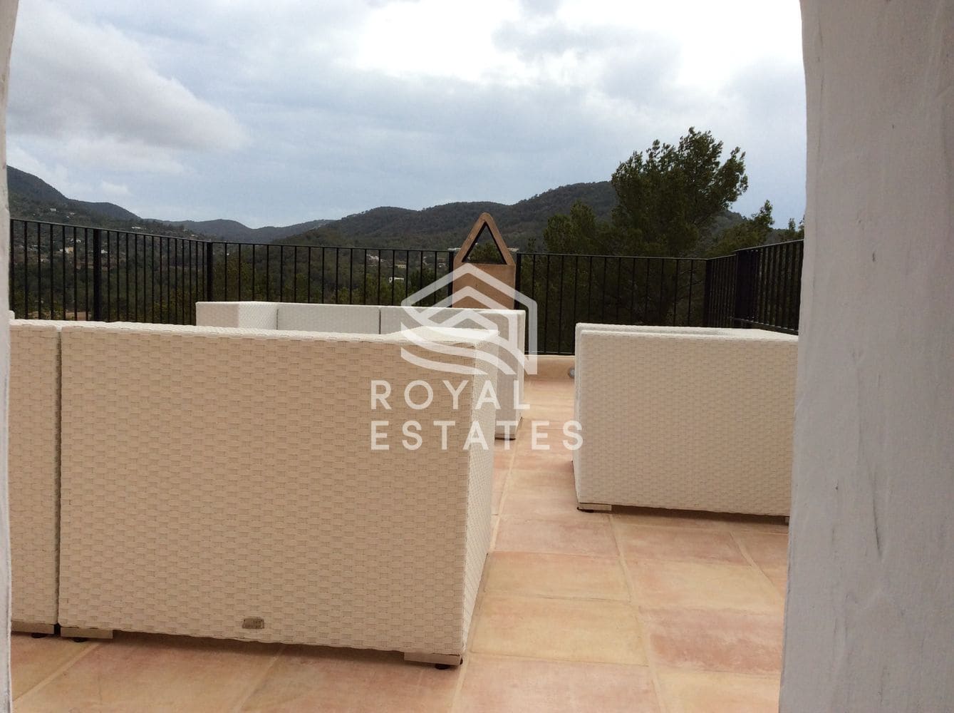8 slaapkamer Villa te koop in Ibiza dorp met zwembad - € 4.950.000 (Ref: 9984266)