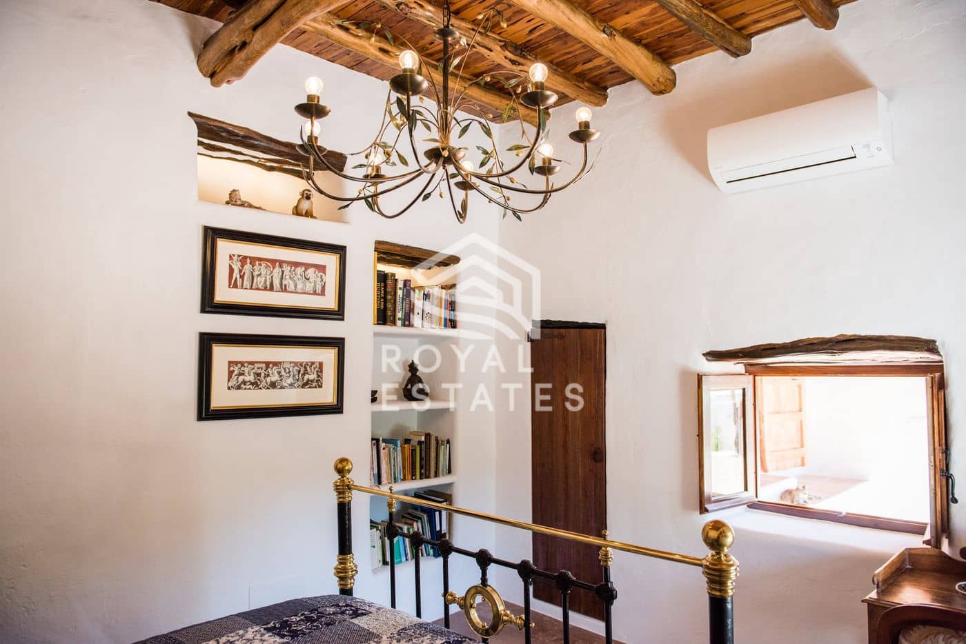 8 slaapkamer Villa te koop in Ibiza dorp met zwembad - € 4.950.000 (Ref: 9984266)