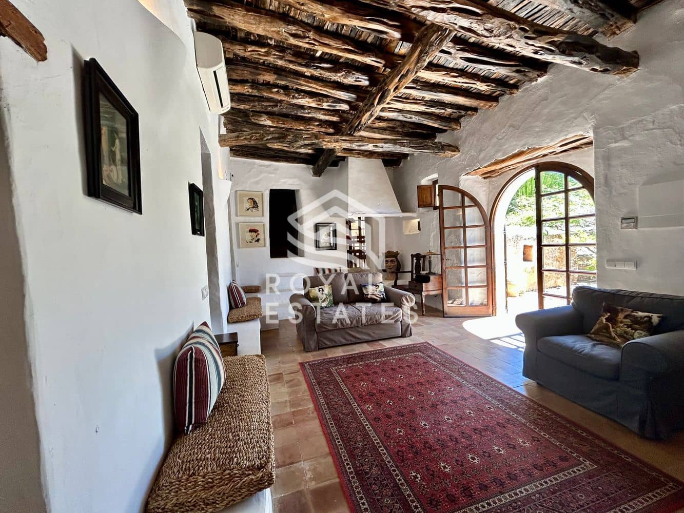 8 slaapkamer Villa te koop in Ibiza dorp met zwembad - € 4.950.000 (Ref: 9984266)