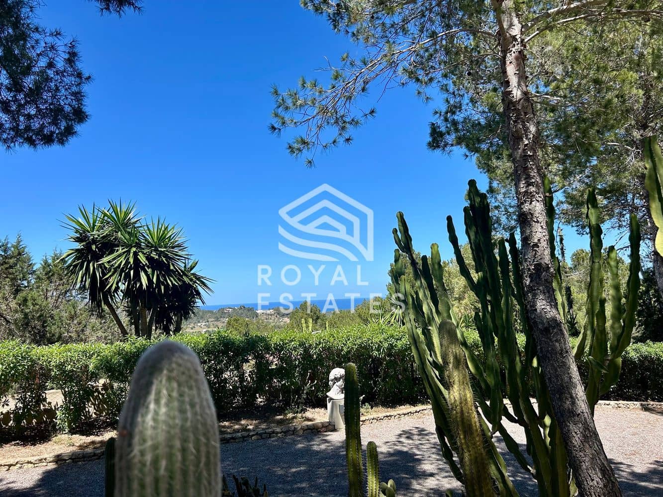 8 slaapkamer Villa te koop in Ibiza dorp met zwembad - € 4.950.000 (Ref: 9984266)