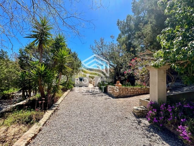 8 soverom Villa til salgs i Ibiza by med svømmebasseng - € 4 950 000 (Ref: 9984266)