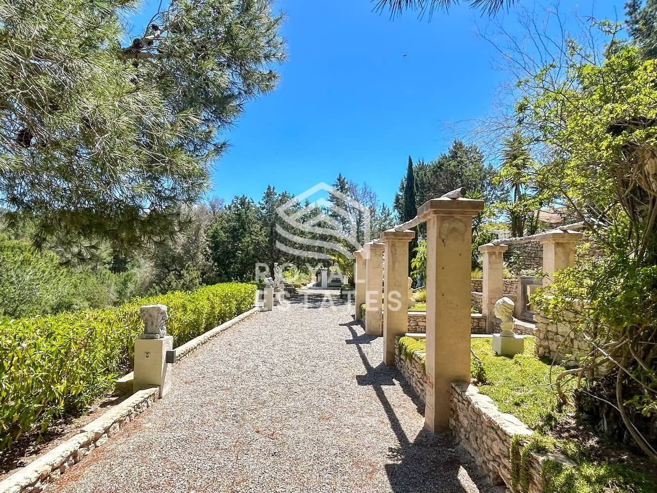 8 slaapkamer Villa te koop in Ibiza dorp met zwembad - € 4.950.000 (Ref: 9984266)