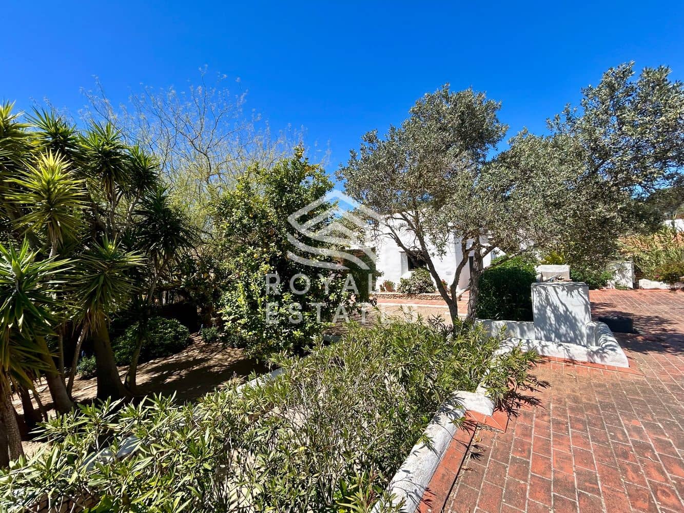 8 slaapkamer Villa te koop in Ibiza dorp met zwembad - € 4.950.000 (Ref: 9984266)