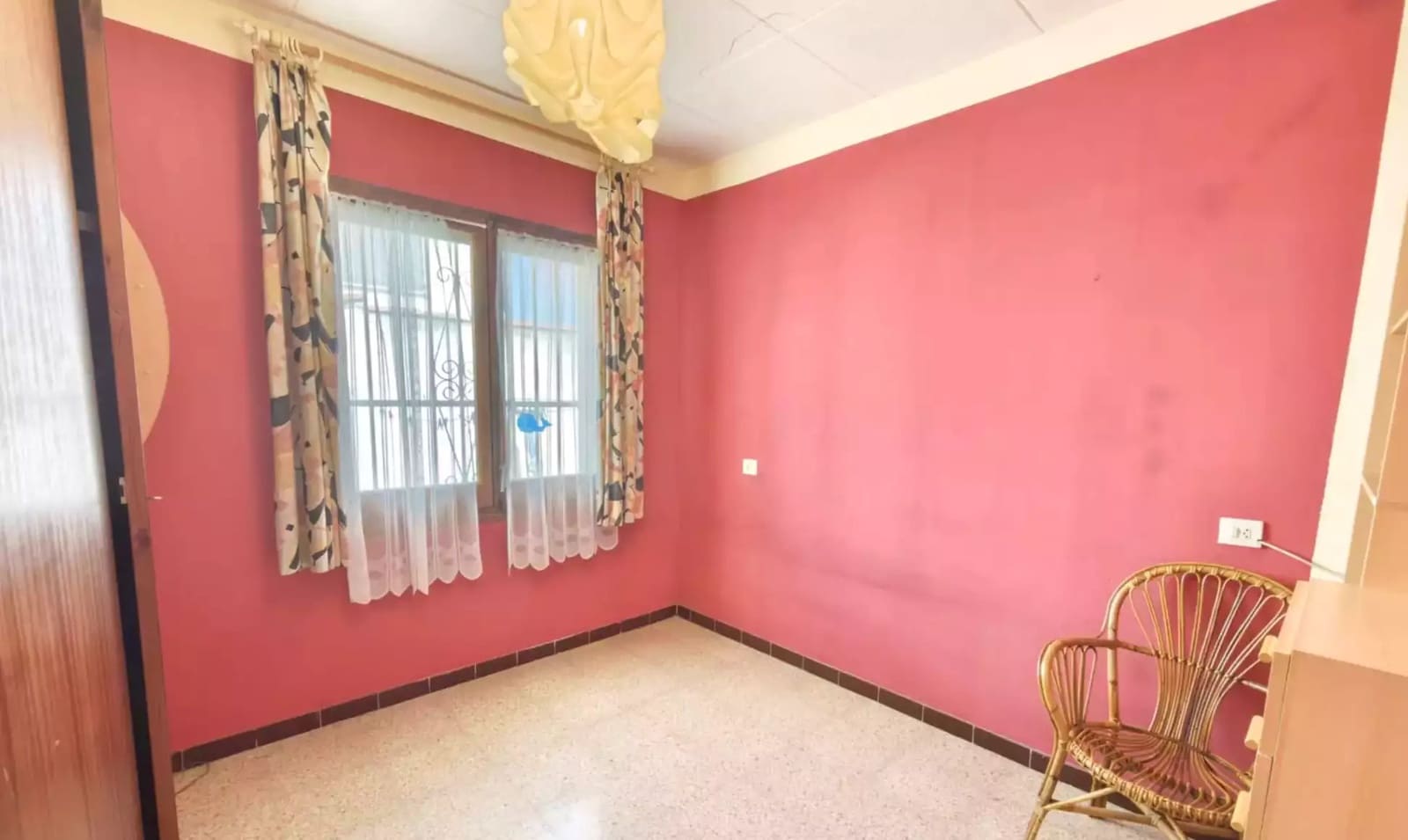 3 bedroom Villa for sale in Empuriabrava with garage - € 380,000 (Ref: 10009116)