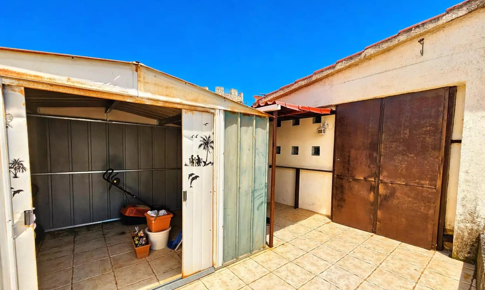 3 bedroom Villa for sale in Empuriabrava with garage - € 380,000 (Ref: 10009116)