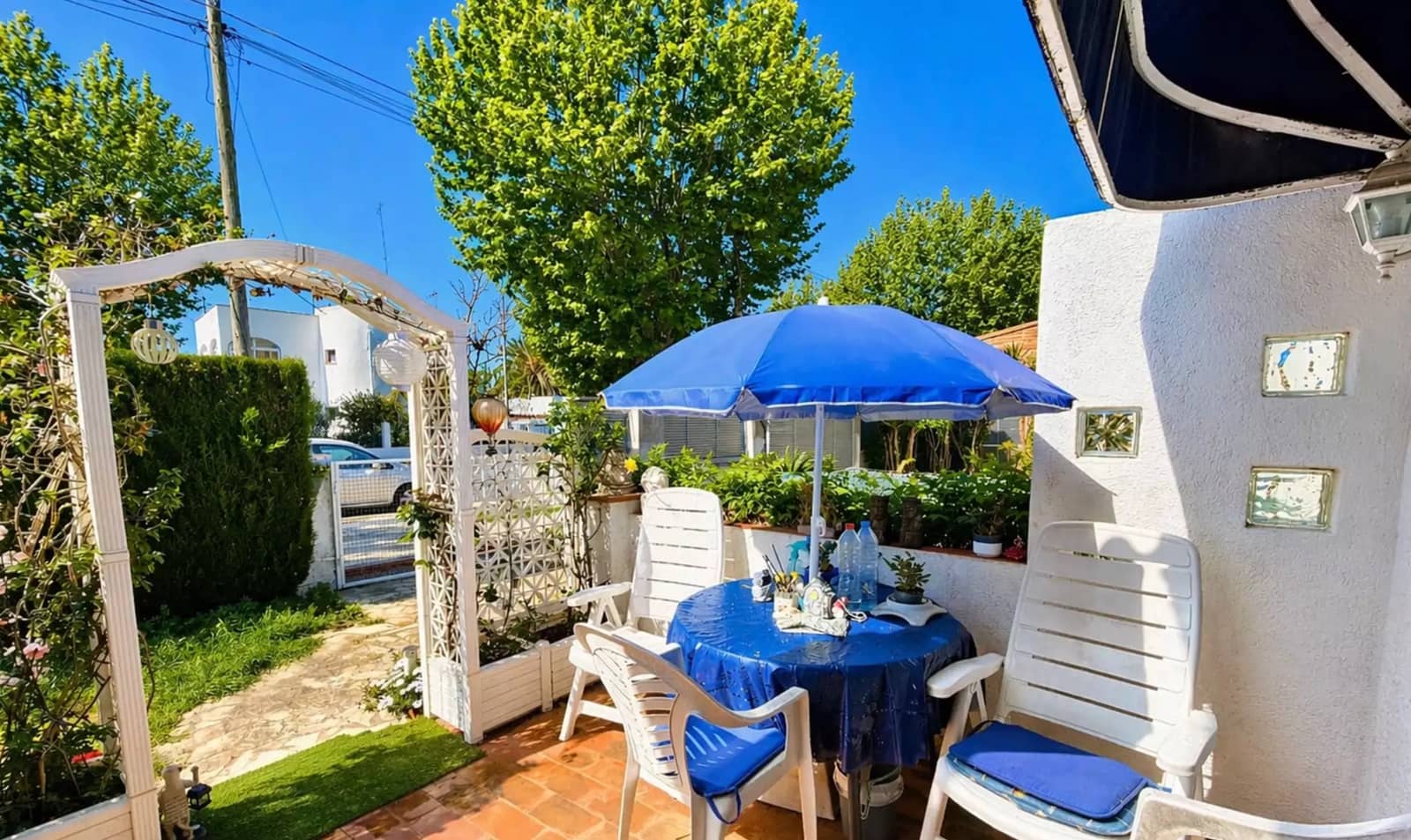 3 bedroom Villa for sale in Empuriabrava with garage - € 380,000 (Ref: 10009116)