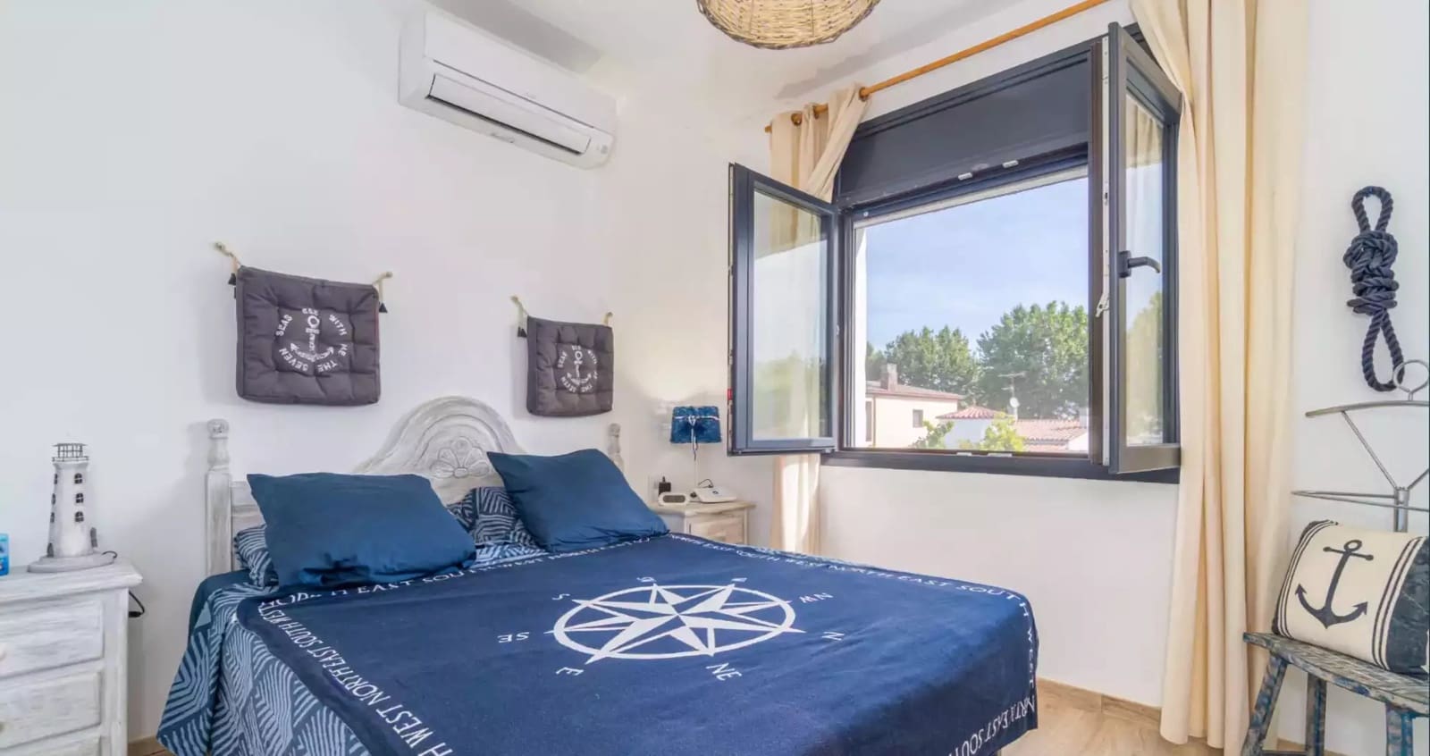 4 slaapkamer Villa te koop in Empuriabrava met zwembad garage - € 569.000 (Ref: 10009117)