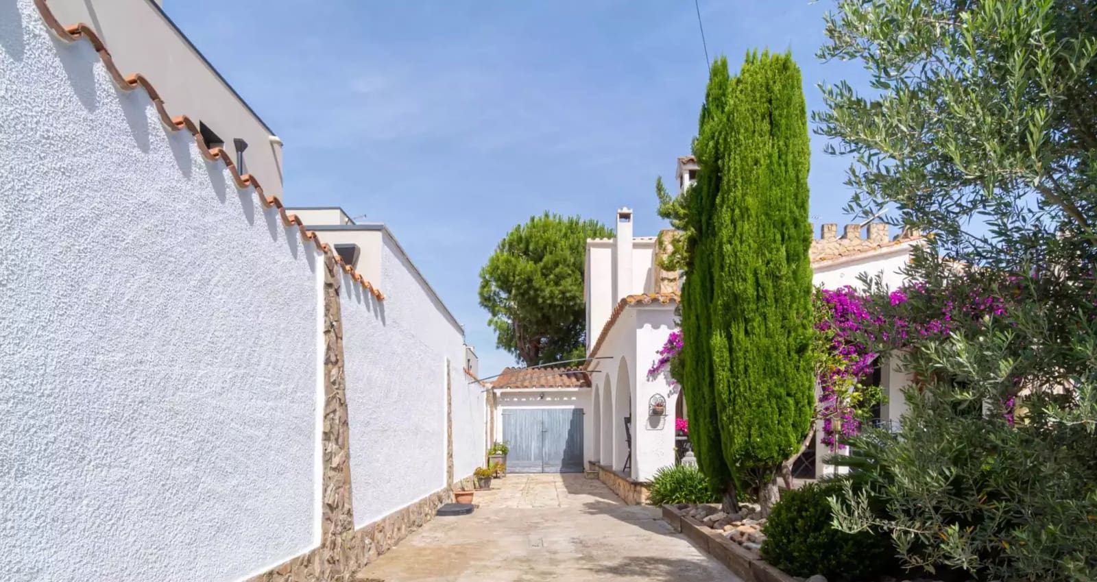 4 slaapkamer Villa te koop in Empuriabrava met zwembad garage - € 569.000 (Ref: 10009117)