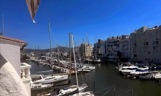 2 sypialnia Apartament na sprzedaż w Empuriabrava, Castelló d'Empúries z garażem - 399 000 € (Ref: 10089557)