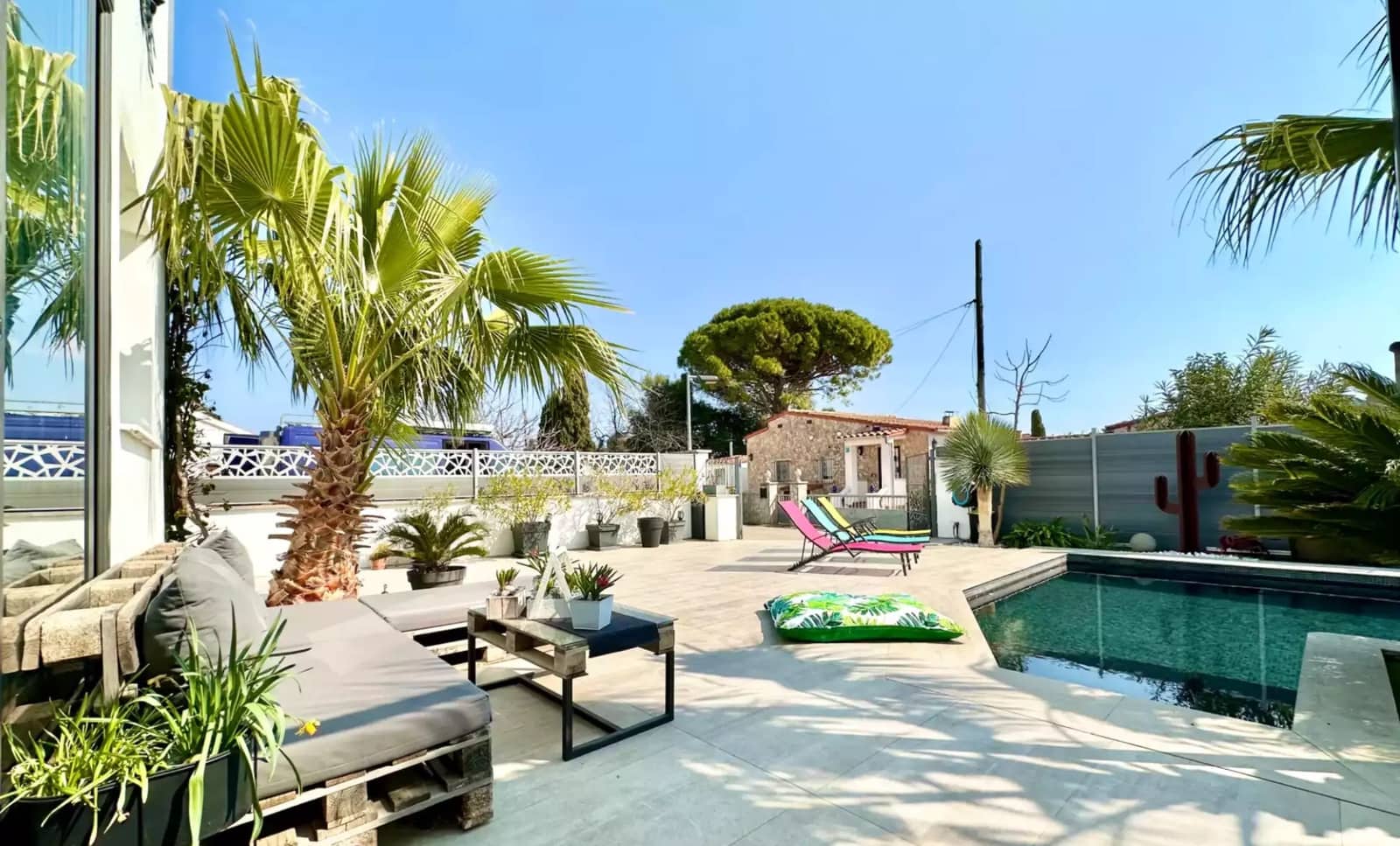 5 quarto Moradia para venda em Empuriabrava com piscina garagem - 899 000 € (Ref: 10098295)