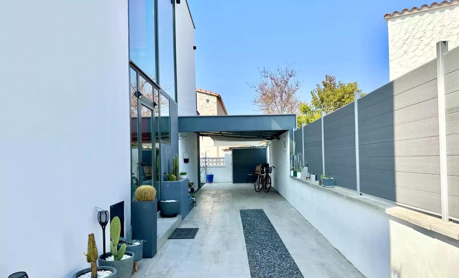 5 quarto Moradia para venda em Empuriabrava com piscina garagem - 899 000 € (Ref: 10098295)