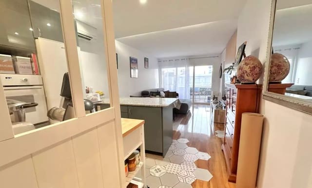 1 slaapkamer Flat te koop in Empuriabrava, Castelló d'Empúries - € 179.000 (Ref: 10100166)