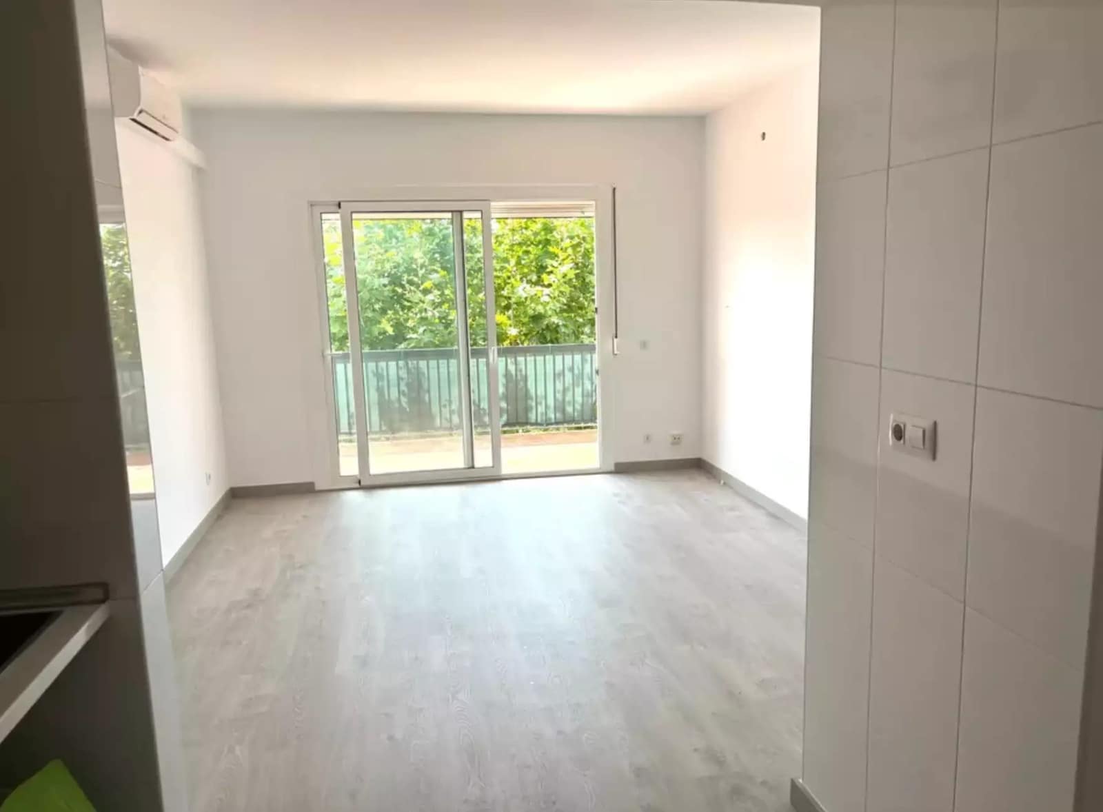 Piso de 1 habitación en Empuriabrava en venta - 160.000 € (Ref: 10100167)