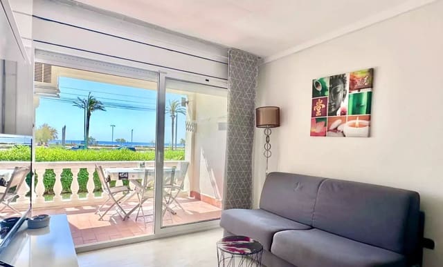 1 bedroom Flat for sale in Empuriabrava, Castelló d'Empúries with garage - € 190,000 (Ref: 10119946)
