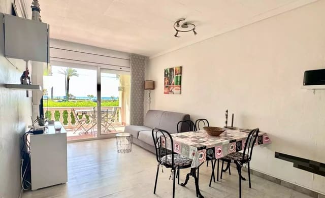 1 bedroom Flat for sale in Empuriabrava, Castelló d'Empúries with garage - € 190,000 (Ref: 10119946)