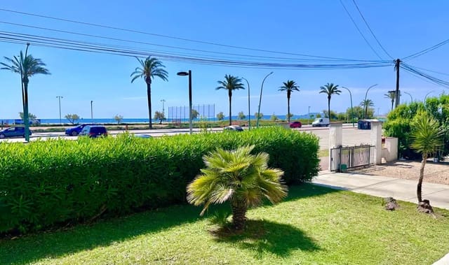 1 bedroom Flat for sale in Empuriabrava, Castelló d'Empúries with garage - € 190,000 (Ref: 10119946)