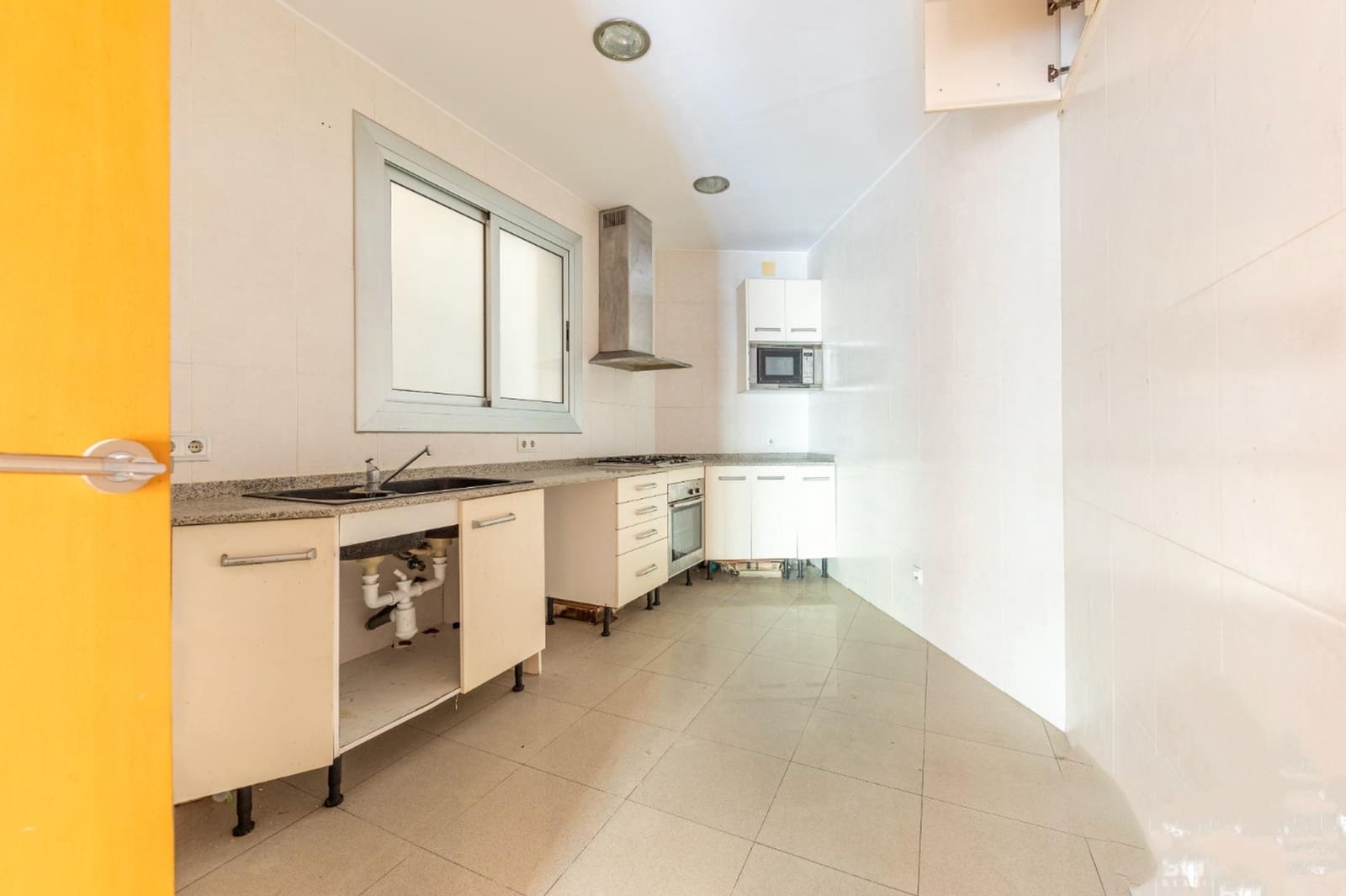 4 bedroom Flat for sale in Barcelona city - € 865,000 (Ref: 9759195)