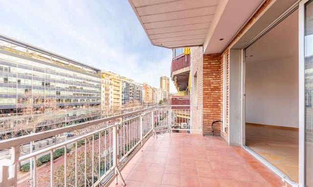 4 Zimmer Wohnung zu verkaufen in Barcelona Stadt - 865.000 € (Ref: 9759195)