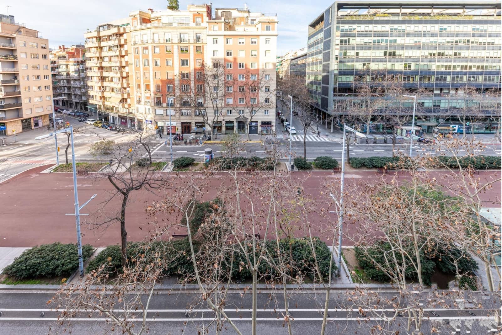 4 bedroom Flat for sale in Barcelona city - € 865,000 (Ref: 9759195)