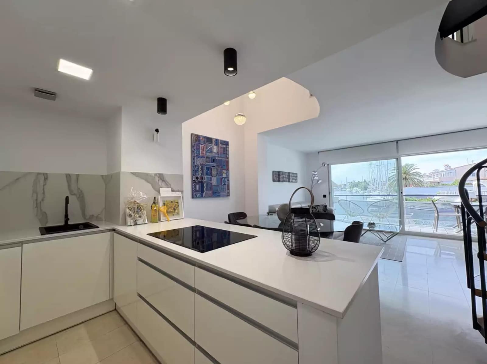 2 soverom Leilighet til salgs i Empuriabrava med garasje - € 450 000 (Ref: 9759196)