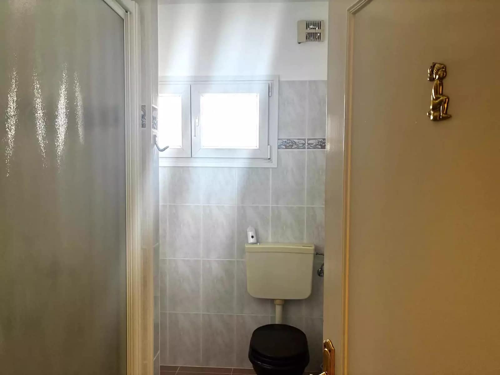 4 chambre Villa/Maison à vendre à Empuriabrava avec garage - 422 000 € (Ref: 9759197)