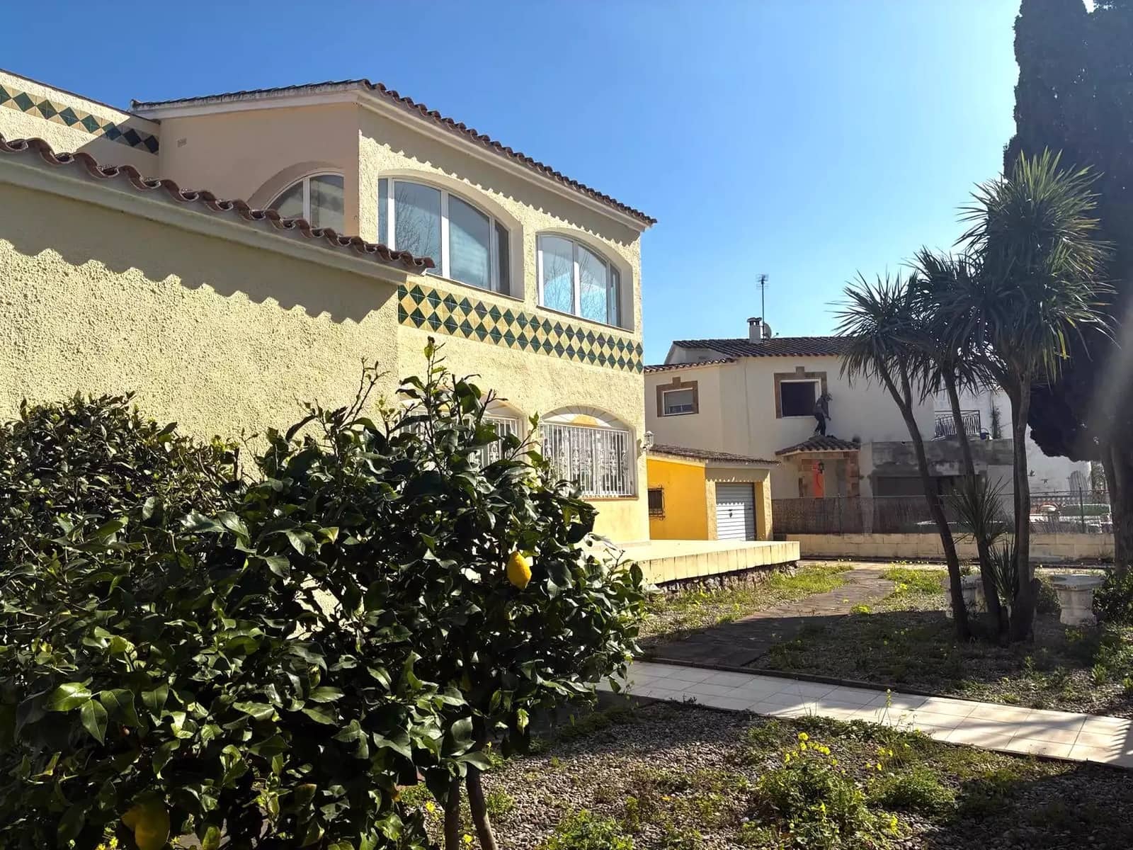 4 chambre Villa/Maison à vendre à Empuriabrava avec garage - 422 000 € (Ref: 9759197)