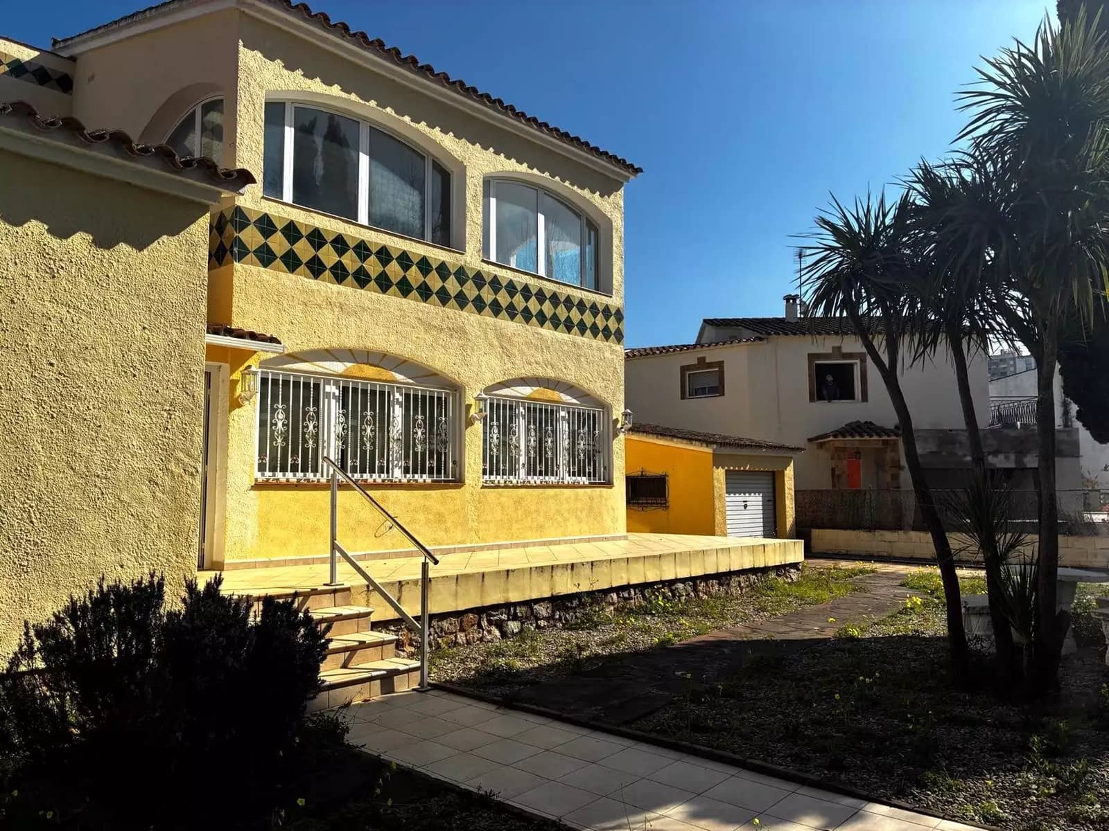 4 chambre Villa/Maison à vendre à Empuriabrava avec garage - 422 000 € (Ref: 9759197)