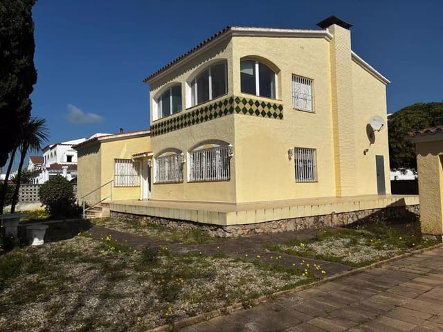 4 soveværelse Villa til salg i Empuriabrava, Castelló d'Empúries med garage - € 422.000 (Ref: 9759197)