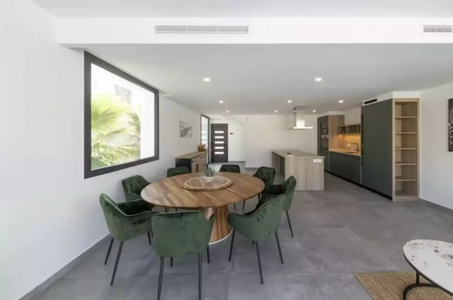 4 soveværelse Villa til salg i Empuriabrava, Castelló d'Empúries med swimmingpool garage - € 1.290.000 (Ref: 9759198)