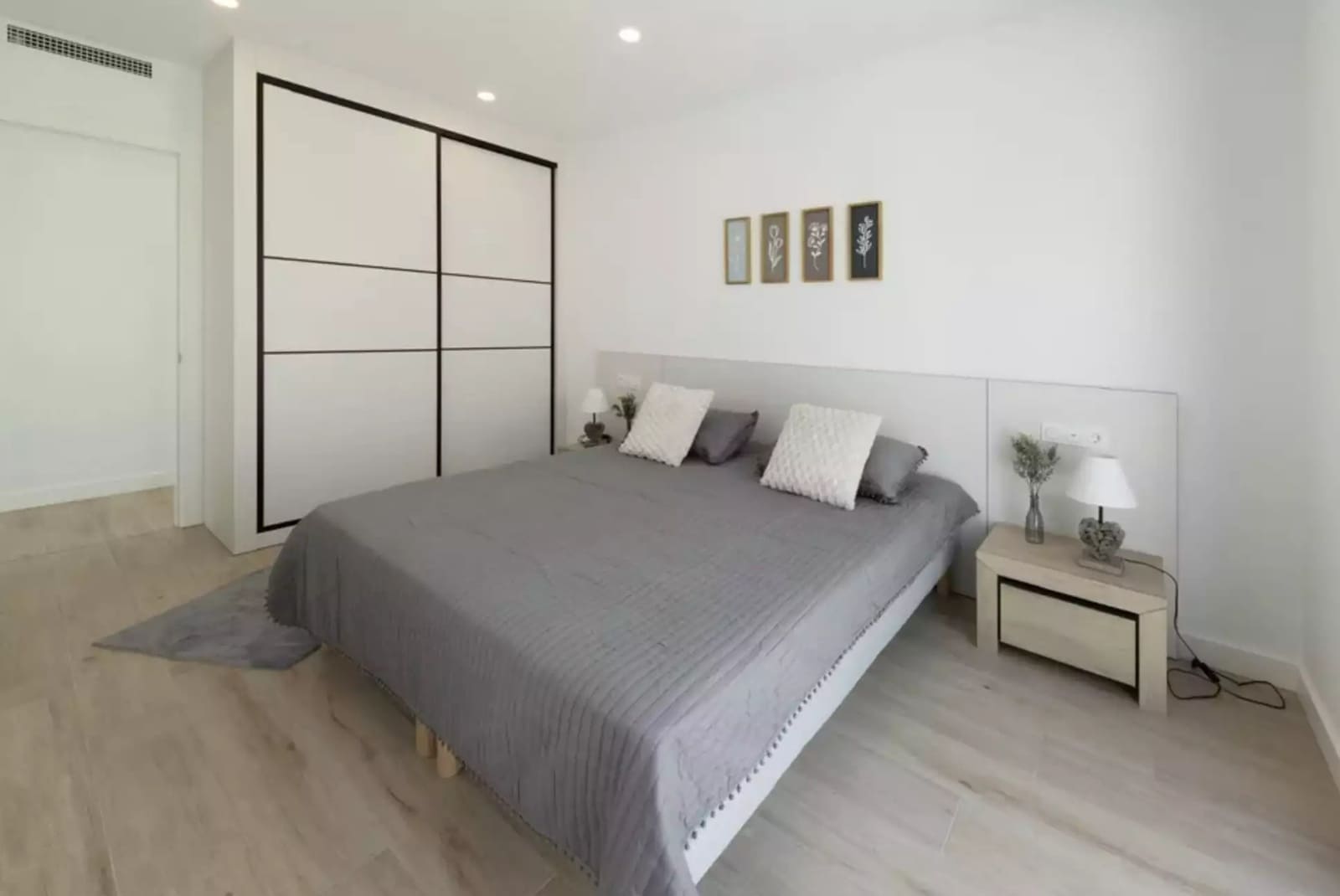 4 soveværelse Villa til salg i Empuriabrava med swimmingpool garage - € 1.290.000 (Ref: 9759198)