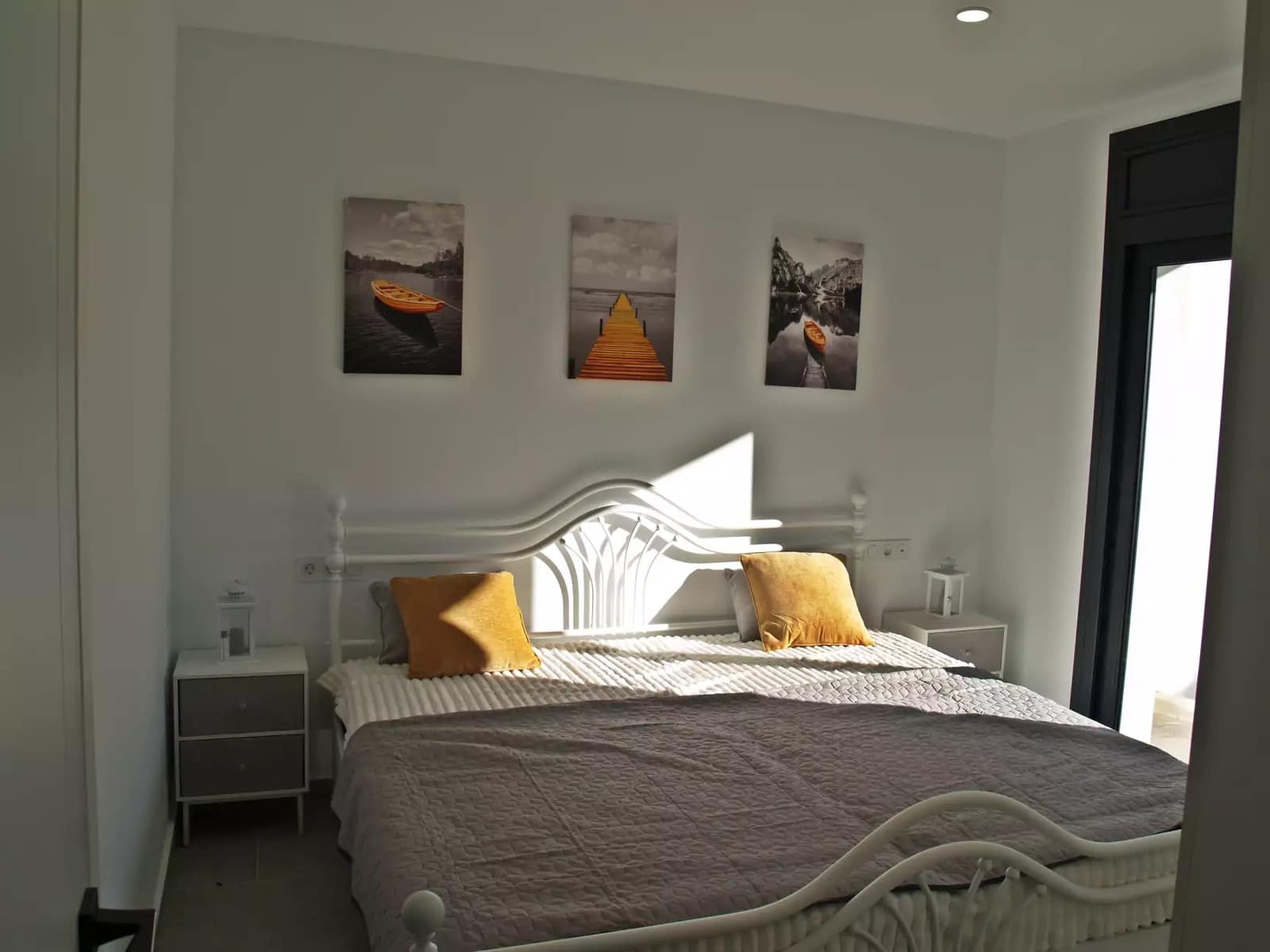 4 sypialnia Willa na sprzedaż w Empuriabrava z basenem garażem - 795 000 € (Ref: 9759199)