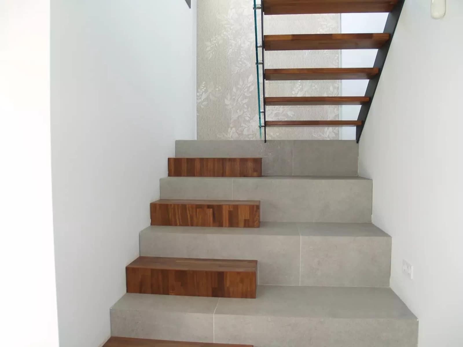 4 sypialnia Willa na sprzedaż w Empuriabrava z basenem garażem - 795 000 € (Ref: 9759199)