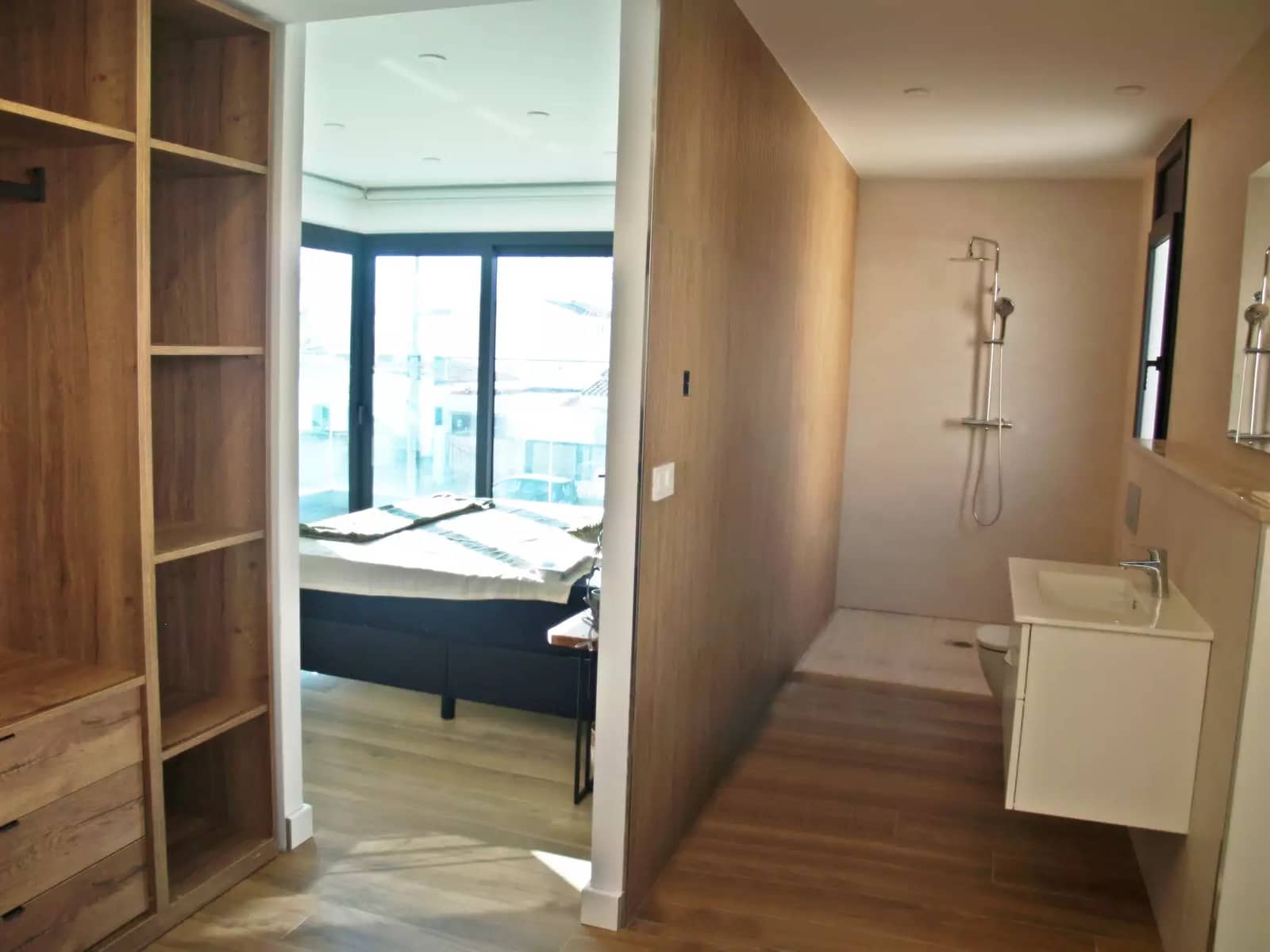 4 sypialnia Willa na sprzedaż w Empuriabrava z basenem garażem - 795 000 € (Ref: 9759199)