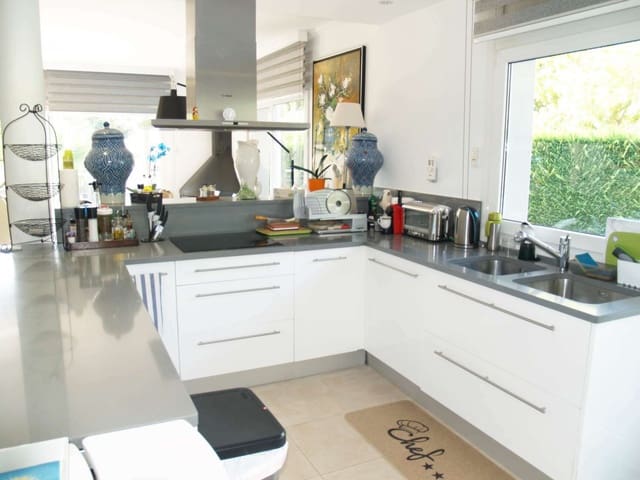 4 soverom Villa til salgs i Empuriabrava, Castelló d'Empúries med svømmebasseng garasje - € 820 000 (Ref: 9759200)