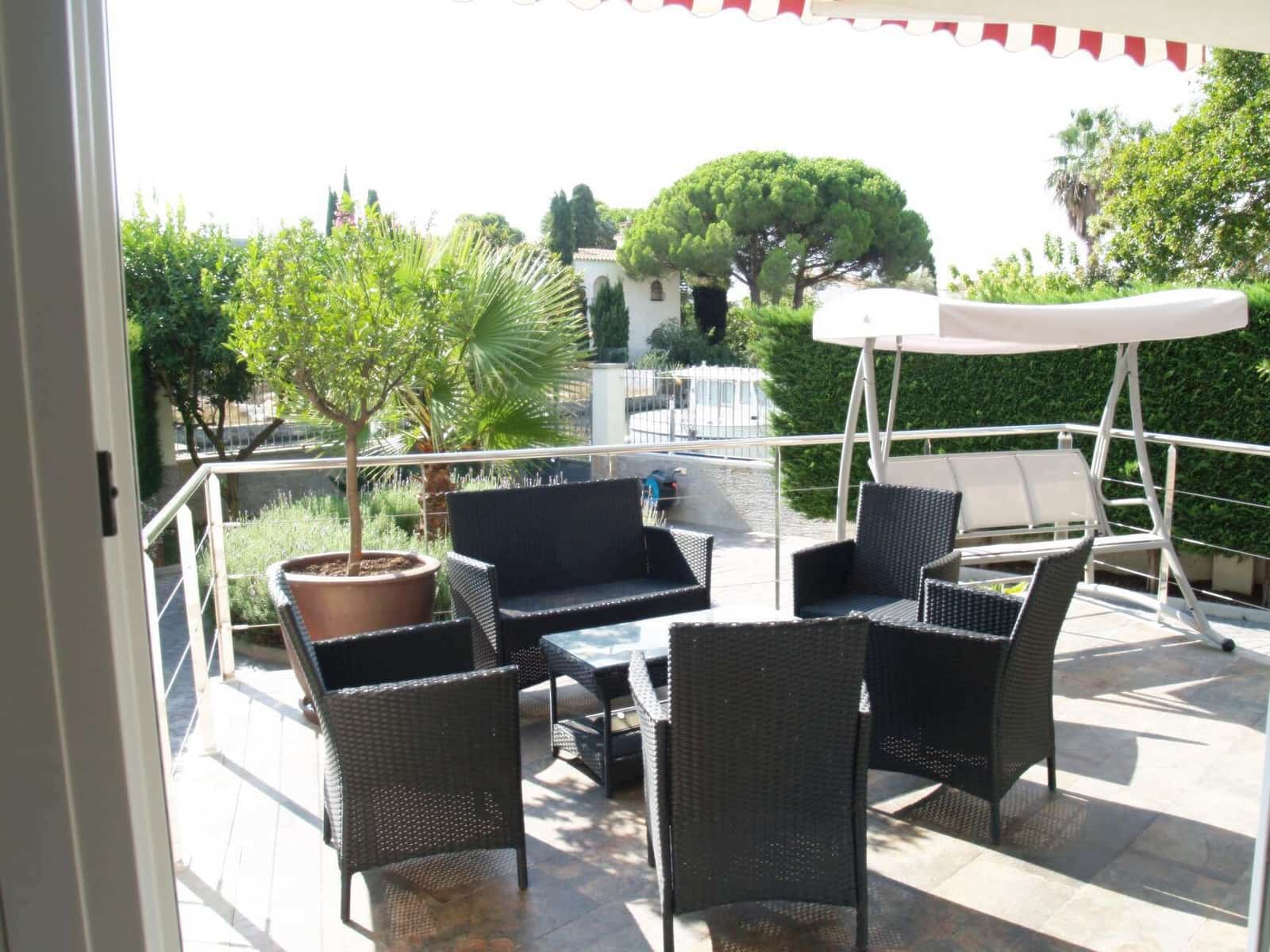 4 chambre Villa/Maison à vendre à Empuriabrava avec piscine garage - 820 000 € (Ref: 9759200)