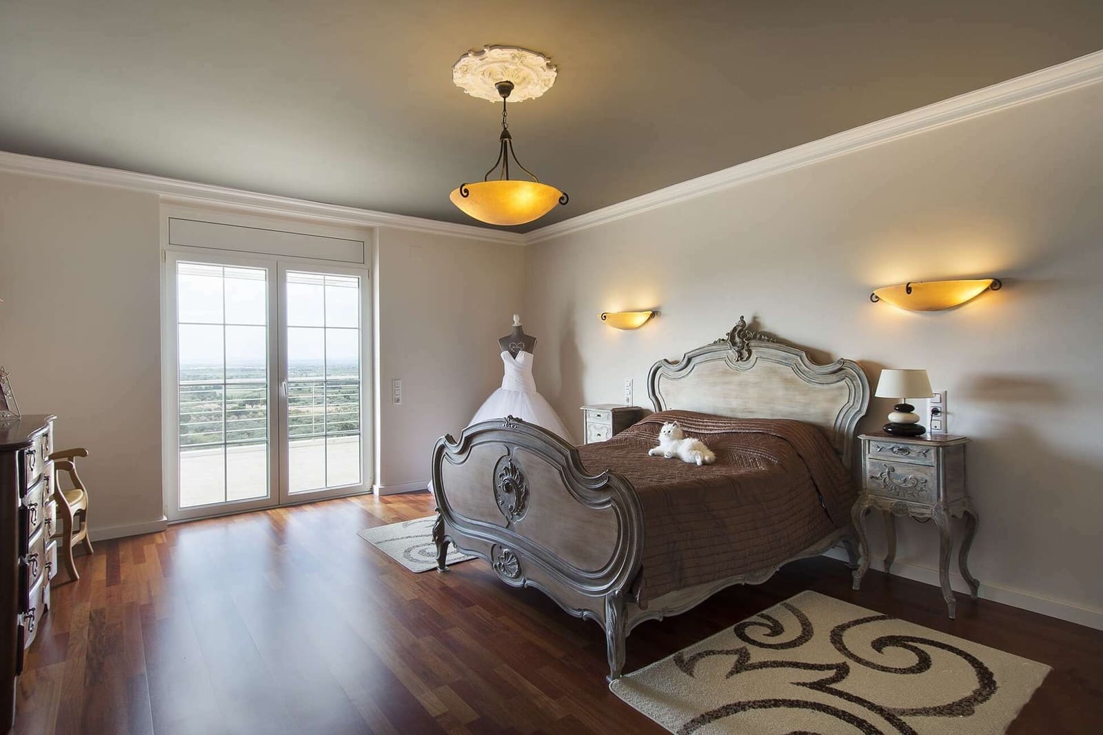 3 bedroom Villa for sale in Pau with pool garage - € 1,650,000 (Ref: 9759201)