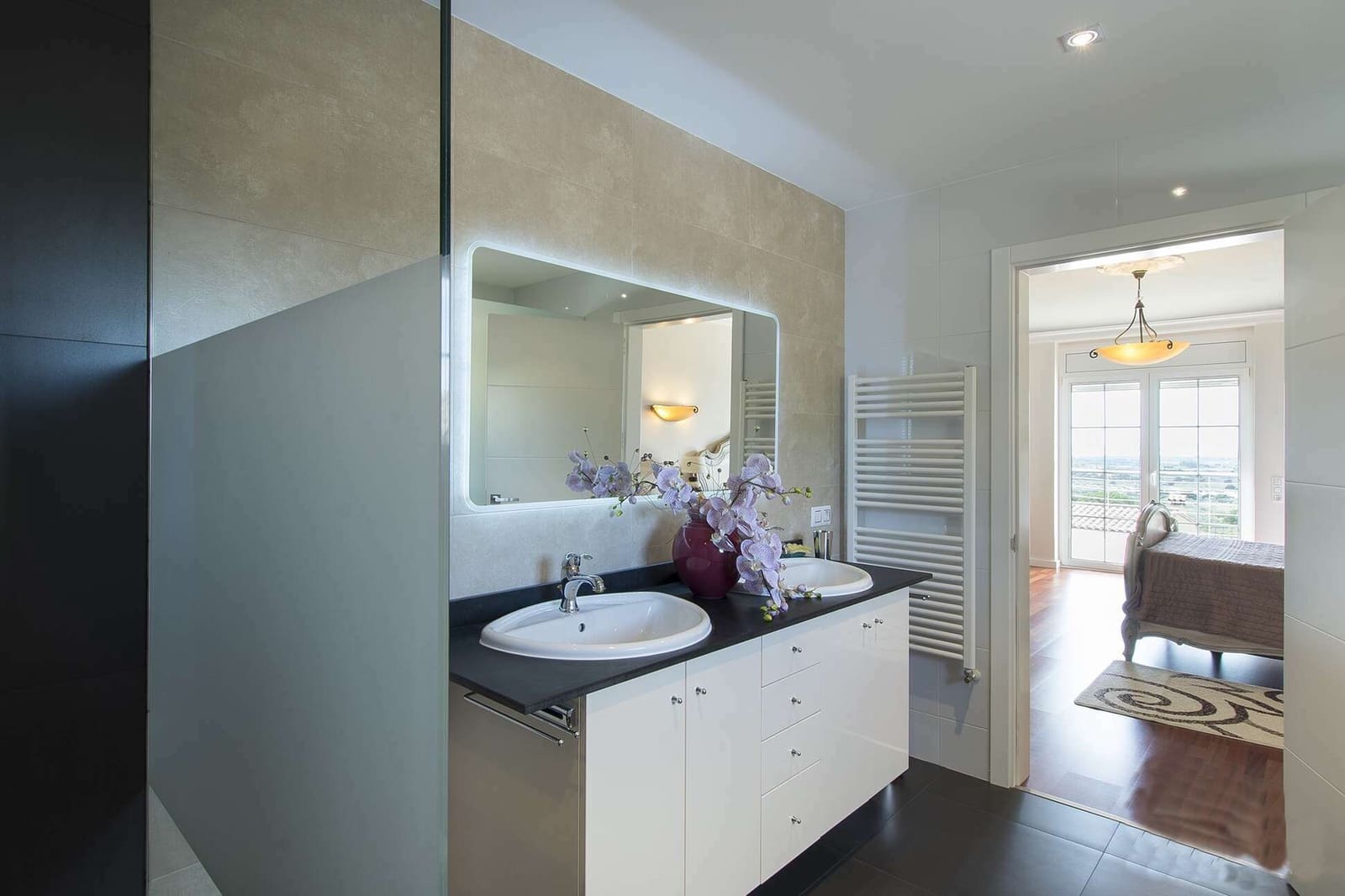 3 bedroom Villa for sale in Pau with pool garage - € 1,650,000 (Ref: 9759201)