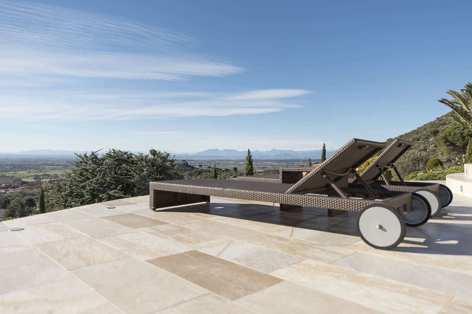 4 bedroom Villa for sale in Pau with pool garage - € 1,575,000 (Ref: 9759202)