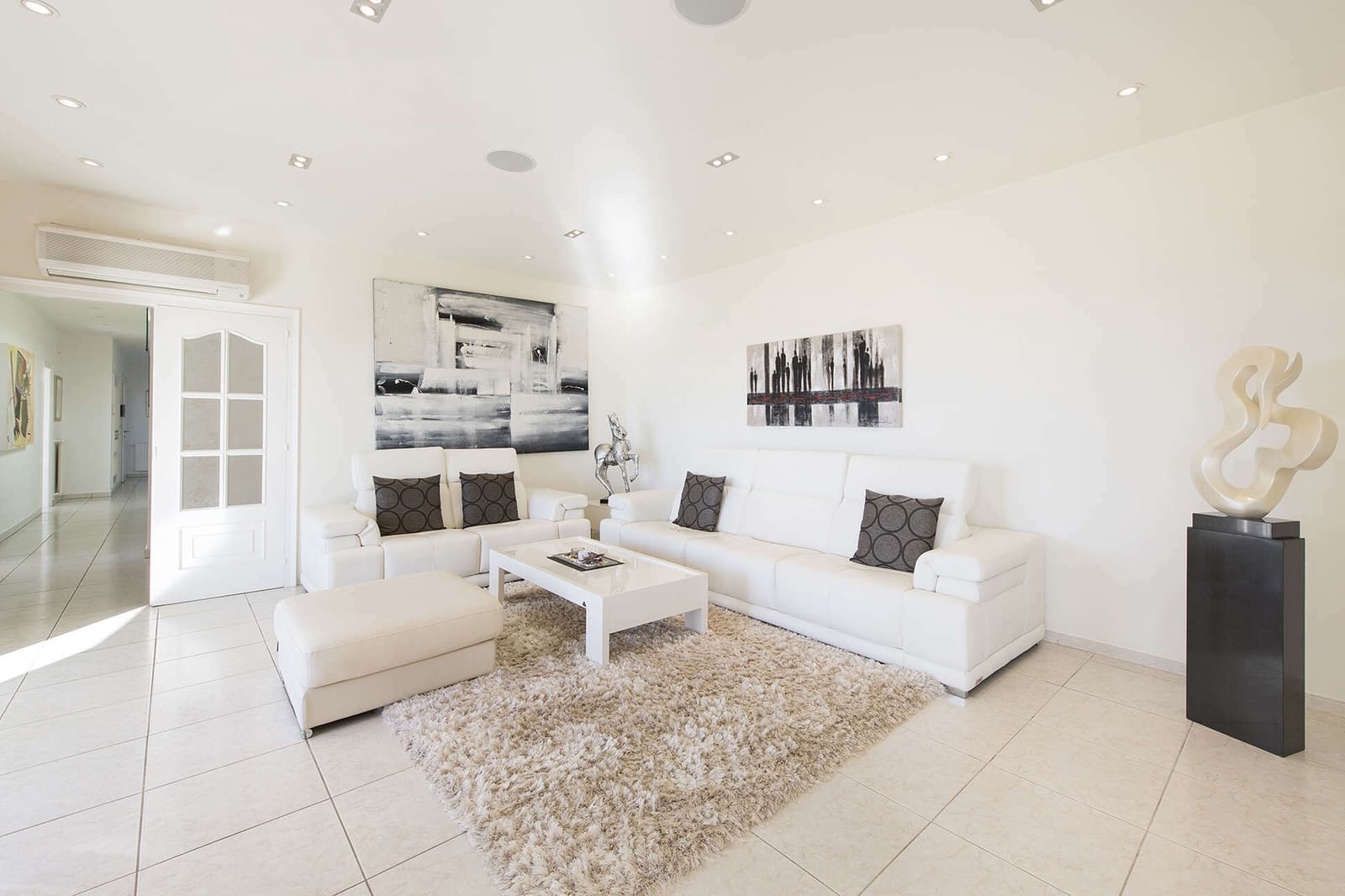 4 bedroom Villa for sale in Pau with pool garage - € 1,575,000 (Ref: 9759202)