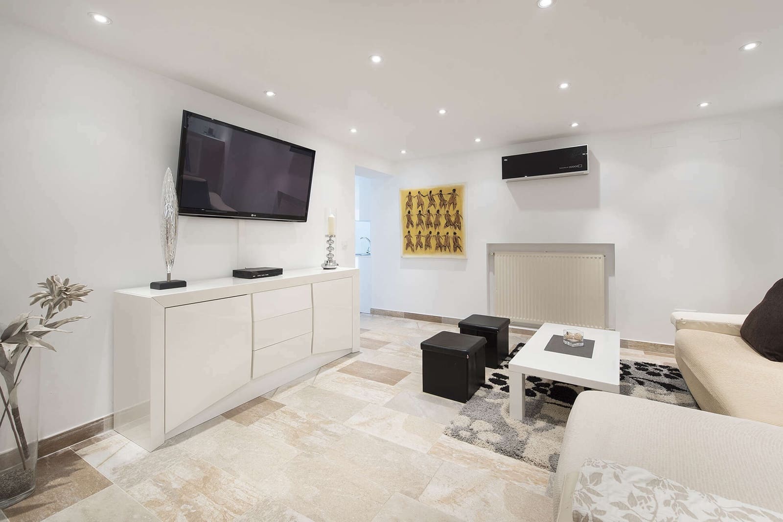 4 bedroom Villa for sale in Pau with pool garage - € 1,575,000 (Ref: 9759202)