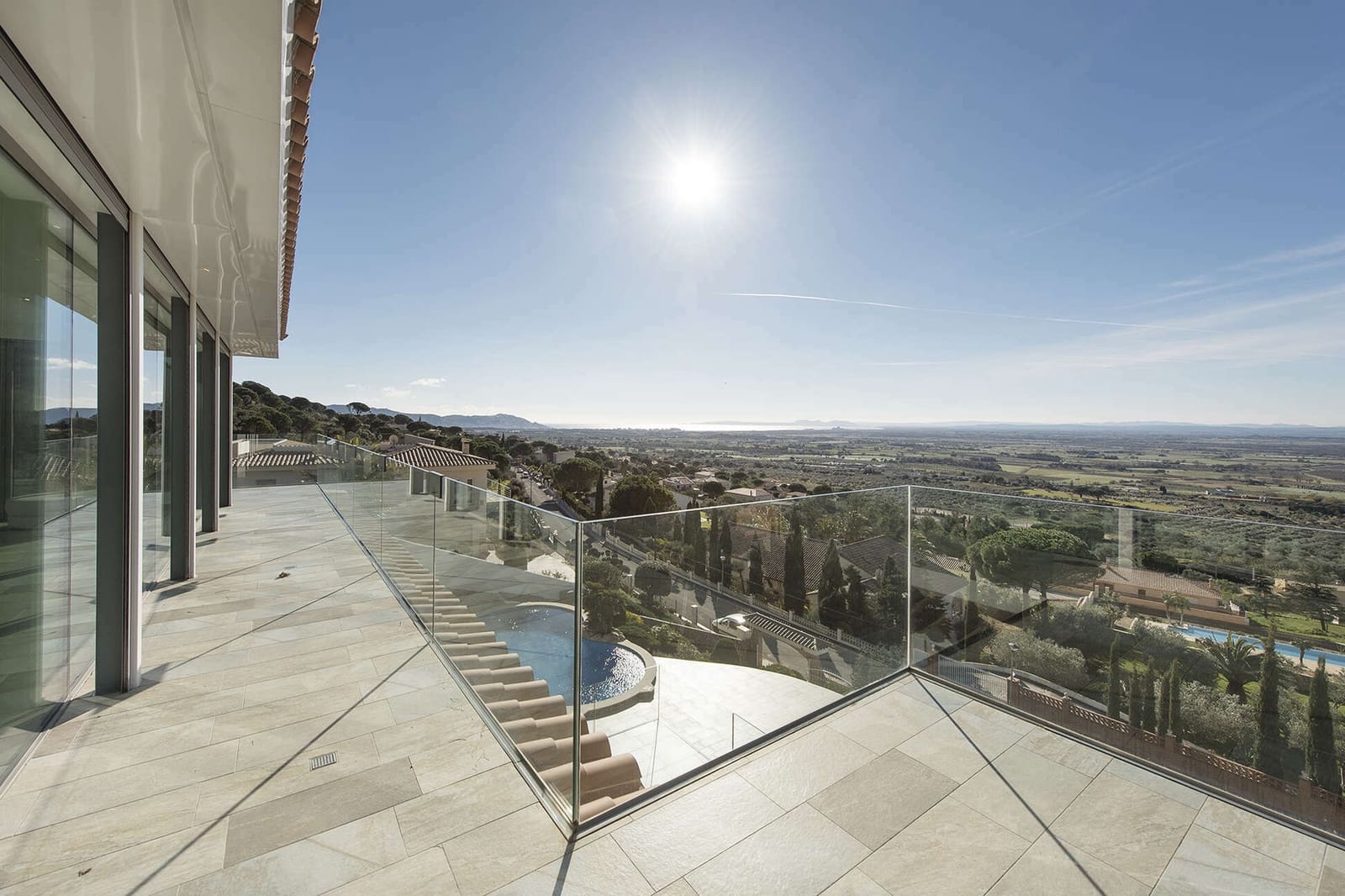 4 bedroom Villa for sale in Pau with pool garage - € 1,575,000 (Ref: 9759202)