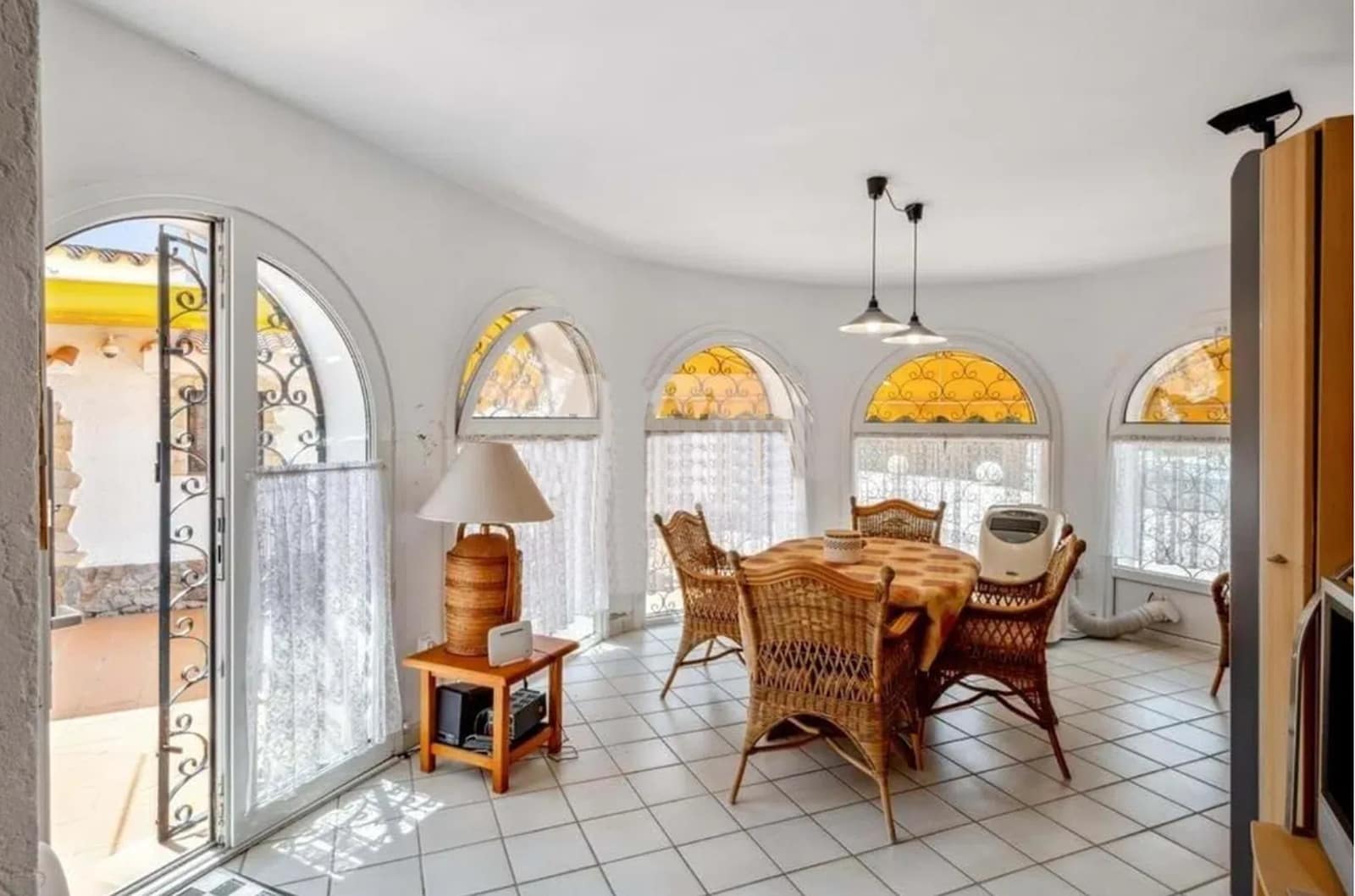 6 soverom Villa til salgs i Empuriabrava med svømmebasseng garasje - € 1 250 000 (Ref: 9759212)