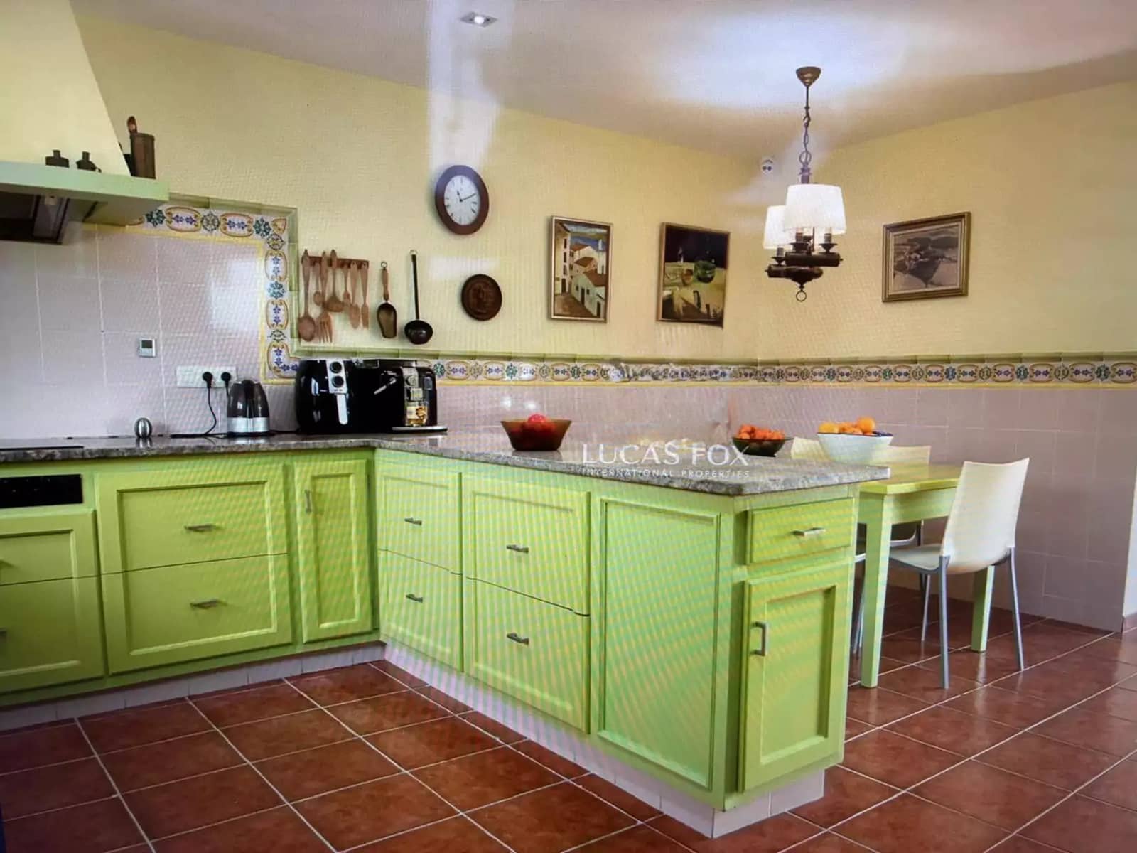 5 bedroom Villa for sale in Siurana with pool garage - € 1,250,000 (Ref: 9759215)