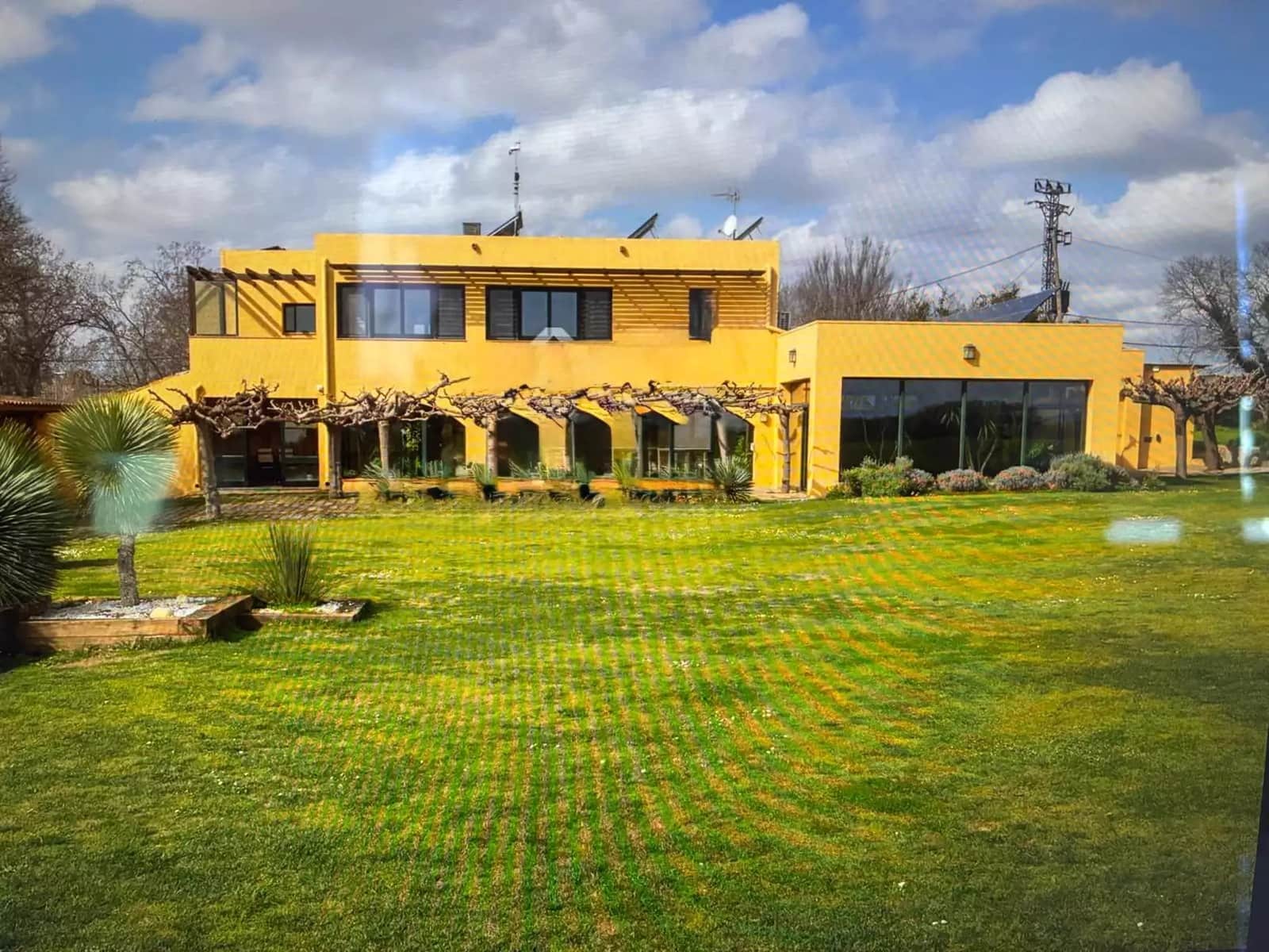 5 bedroom Villa for sale in Siurana with pool garage - € 1,250,000 (Ref: 9759215)