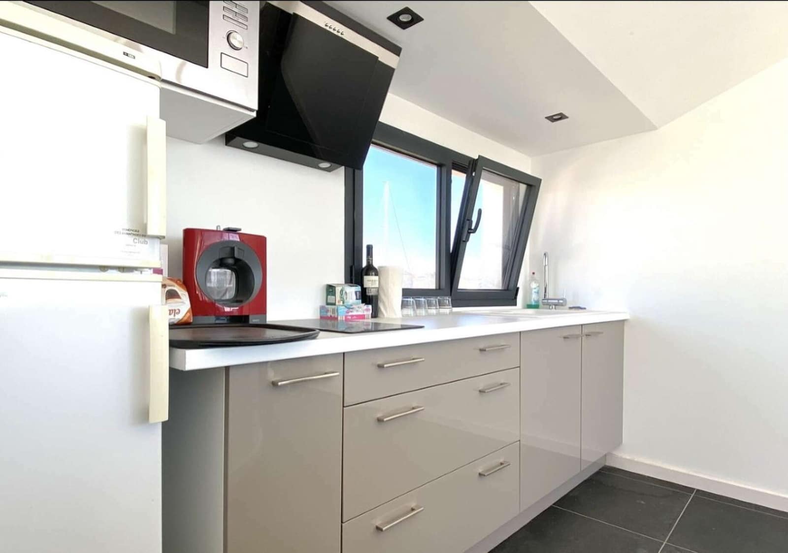 4 slaapkamer Villa te koop in Empuriabrava met garage - € 699.000 (Ref: 9759218)