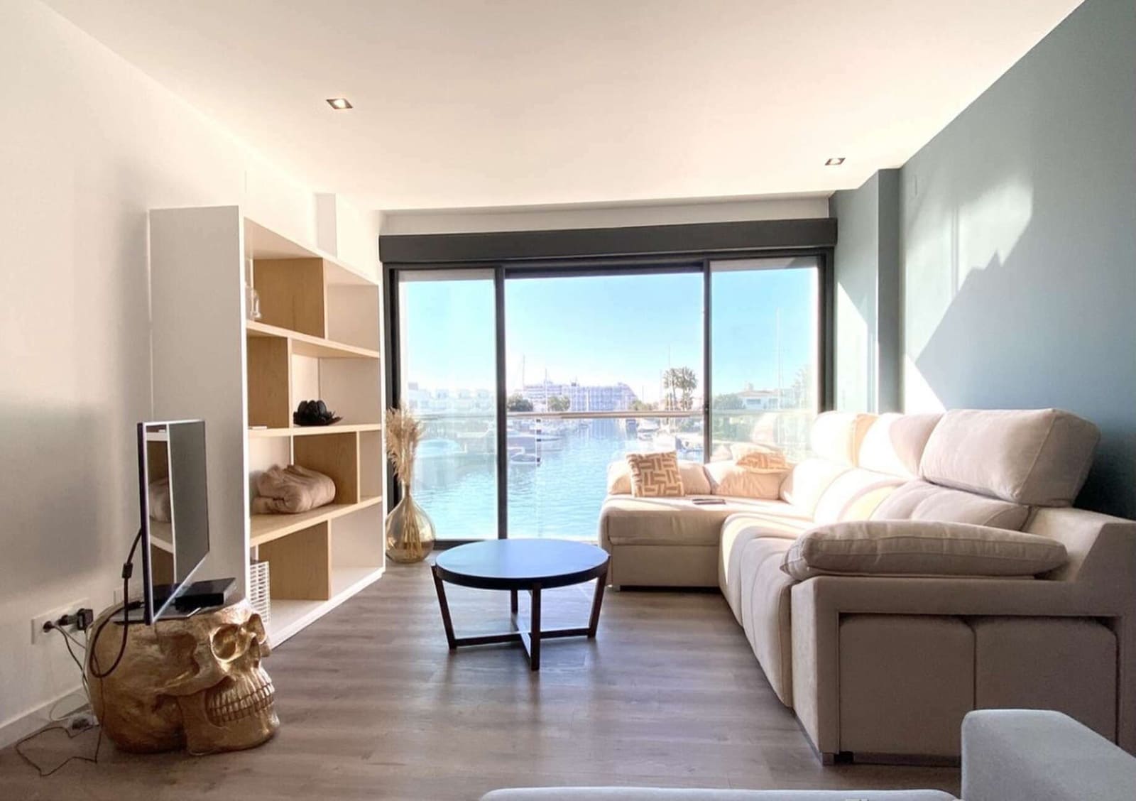 4 slaapkamer Villa te koop in Empuriabrava met garage - € 699.000 (Ref: 9759218)