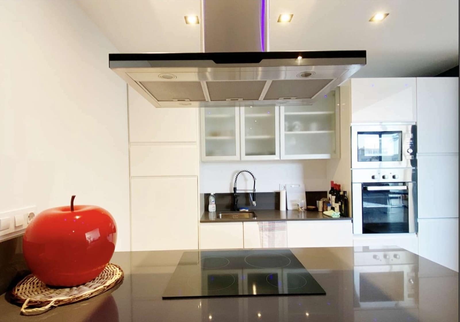 4 slaapkamer Villa te koop in Empuriabrava met garage - € 699.000 (Ref: 9759218)