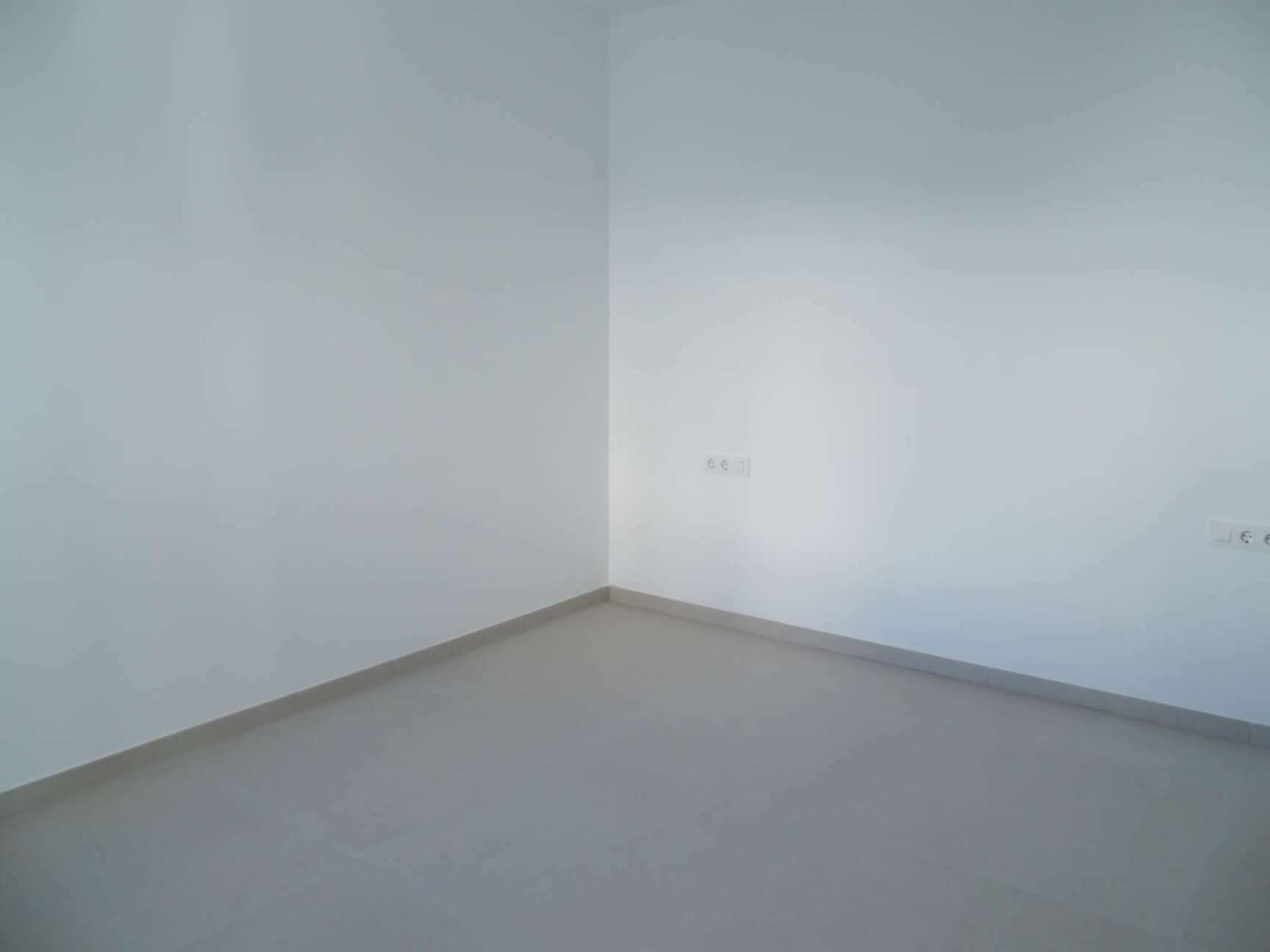 4 slaapkamer Villa te koop in Empuriabrava met zwembad garage - € 689.000 (Ref: 9759219)